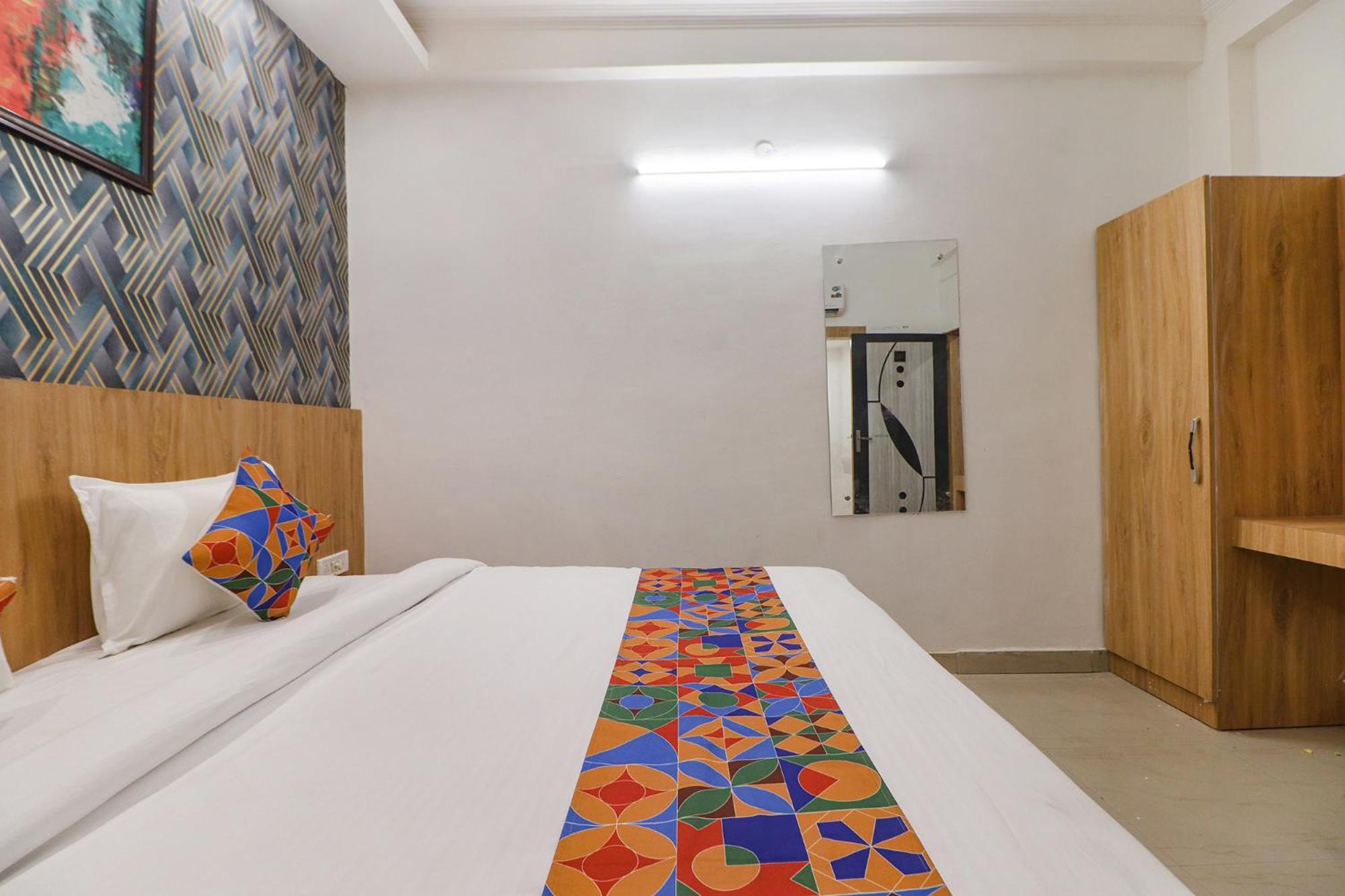 Fabhotel Rainbow Villa Near Igi Airport New Delhi Exterior photo