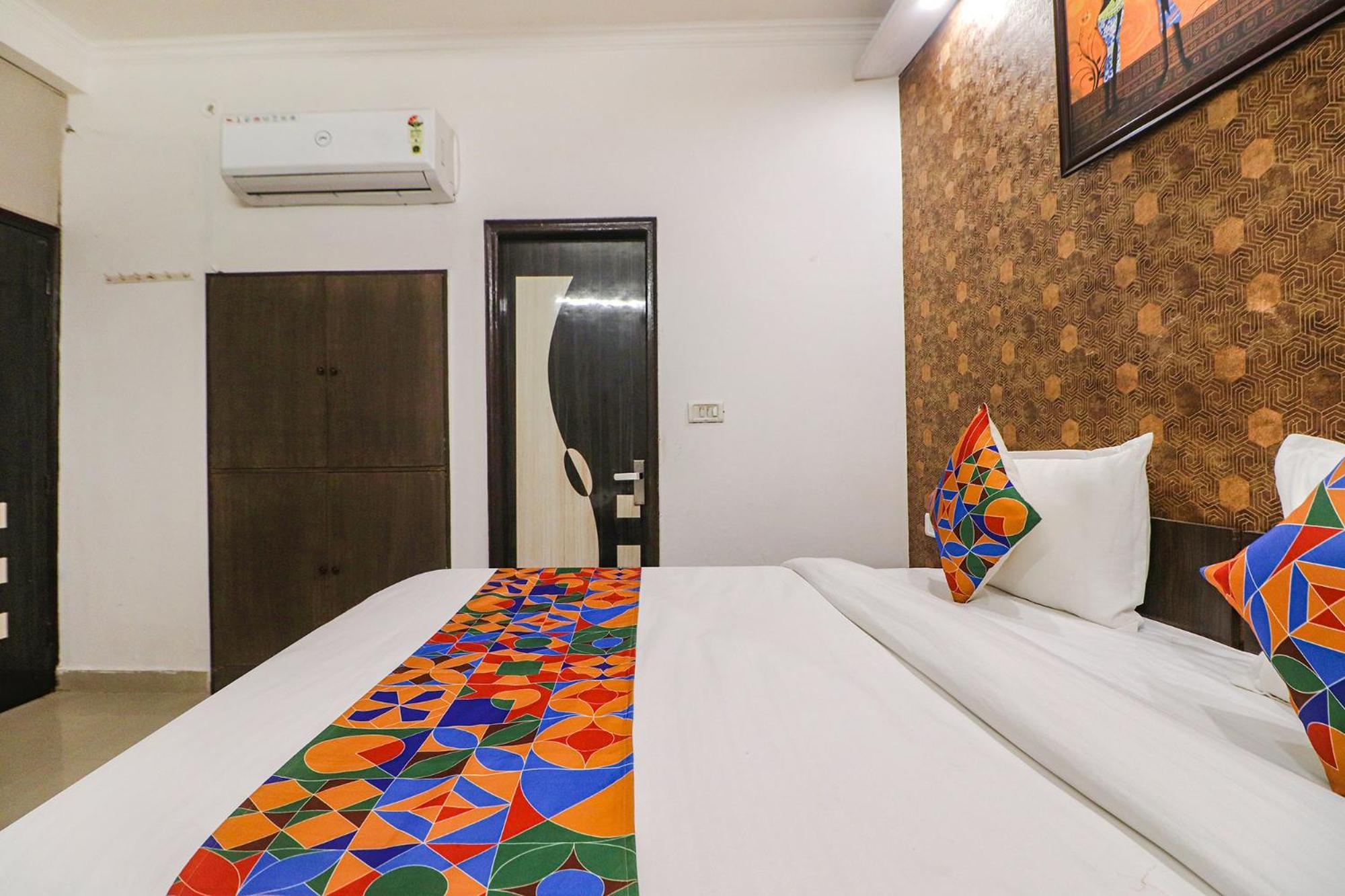 Fabhotel Rainbow Villa Near Igi Airport New Delhi Exterior photo