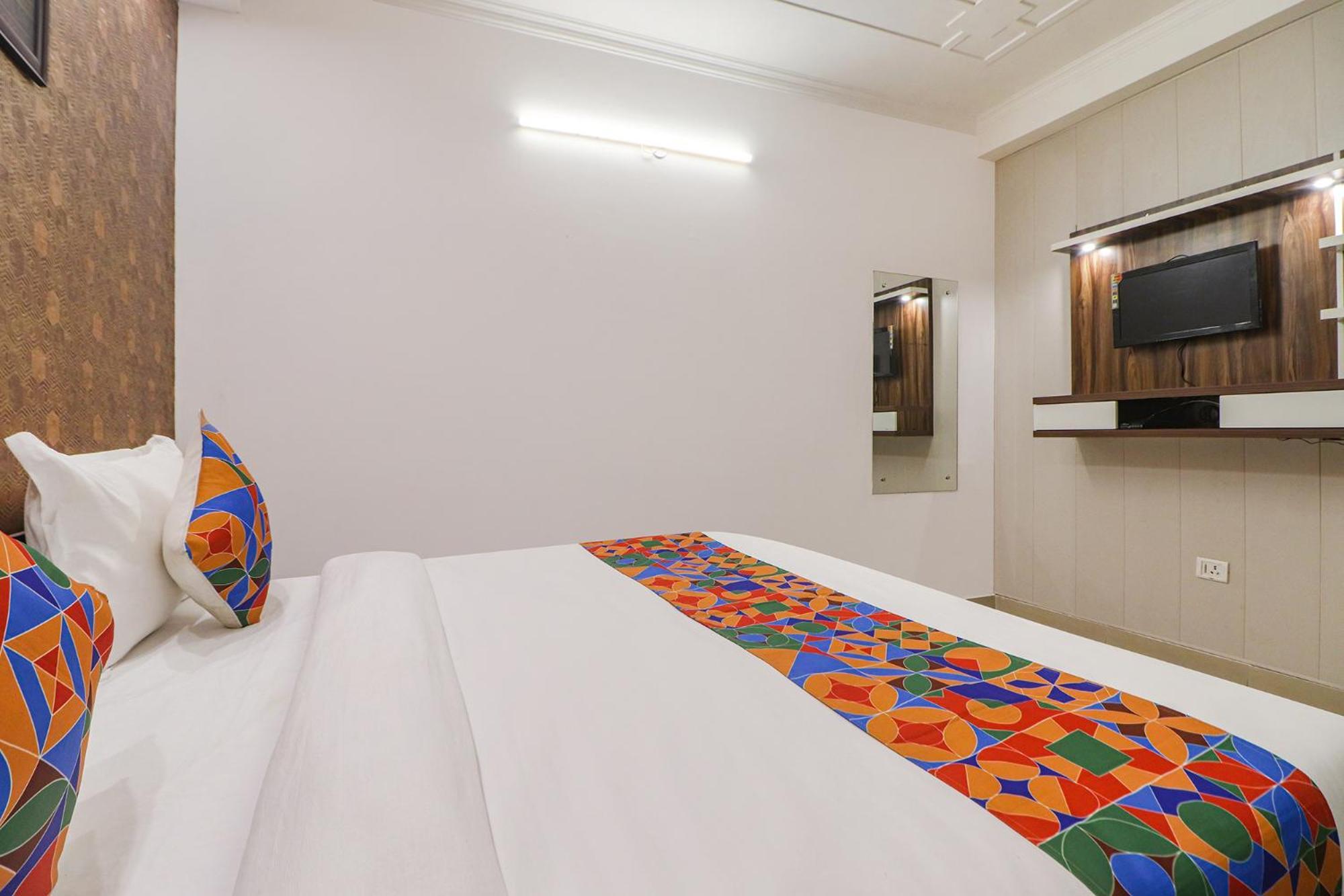 Fabhotel Rainbow Villa Near Igi Airport New Delhi Exterior photo